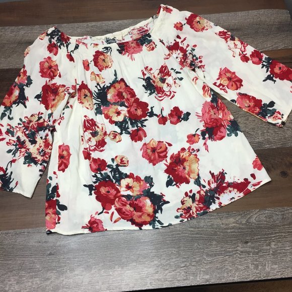 lovestitch Tops - Lovestitch Flowy Boho Floral Top Large